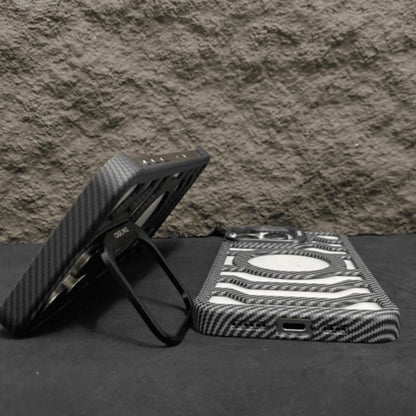 Magnetic Carbon Fiber Grain Frosted Light Phone Case e531514d 020a 4a68 a396 1b09c669256d