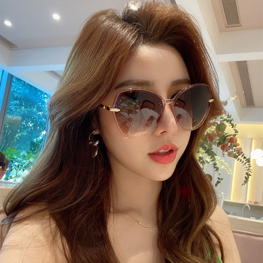 Women's Fashion Personalized Street Shot Sun-resistant Sunglasses e7ce39ad ad0a 444c bcc2 ee2a84f2e9ca