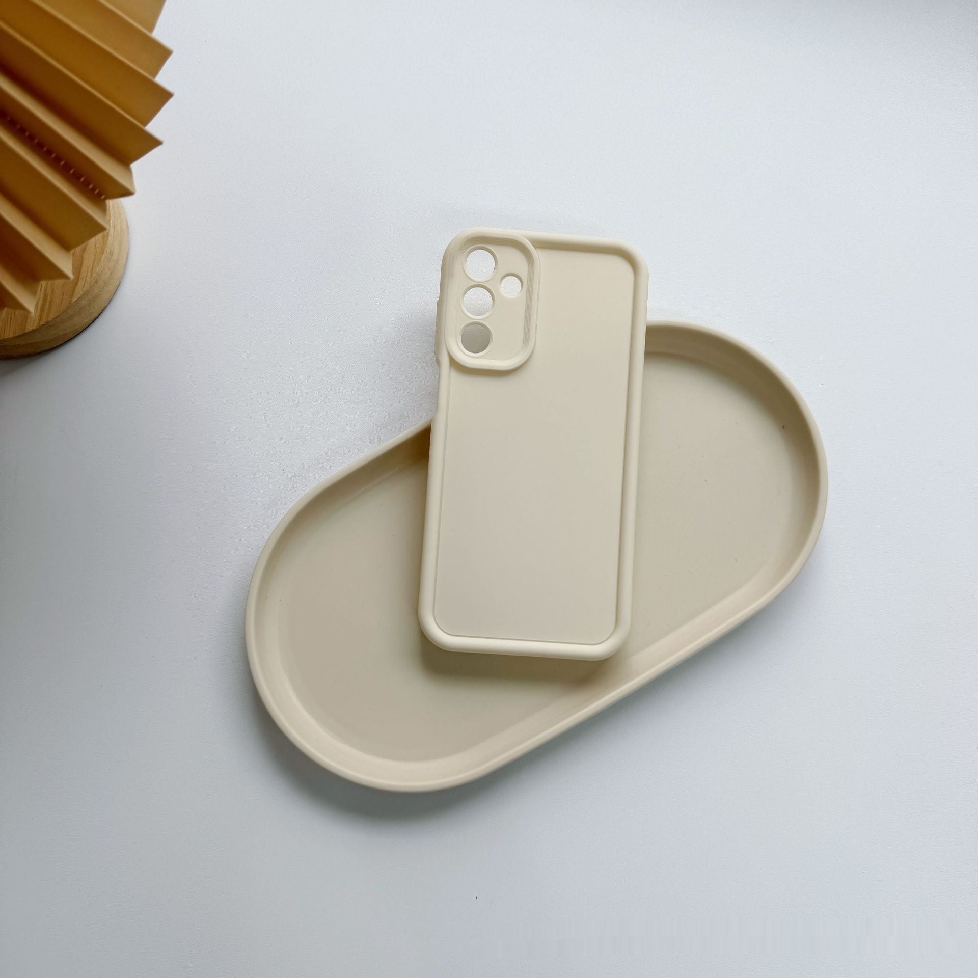 Solid Color Minimalist Silicone Soft Shell Phone Case - 图片 15
