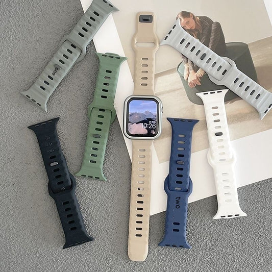 New Fashion Monochrome Silicone Strap eae86064 a740 42cf a68c 8051b61e3848 trans