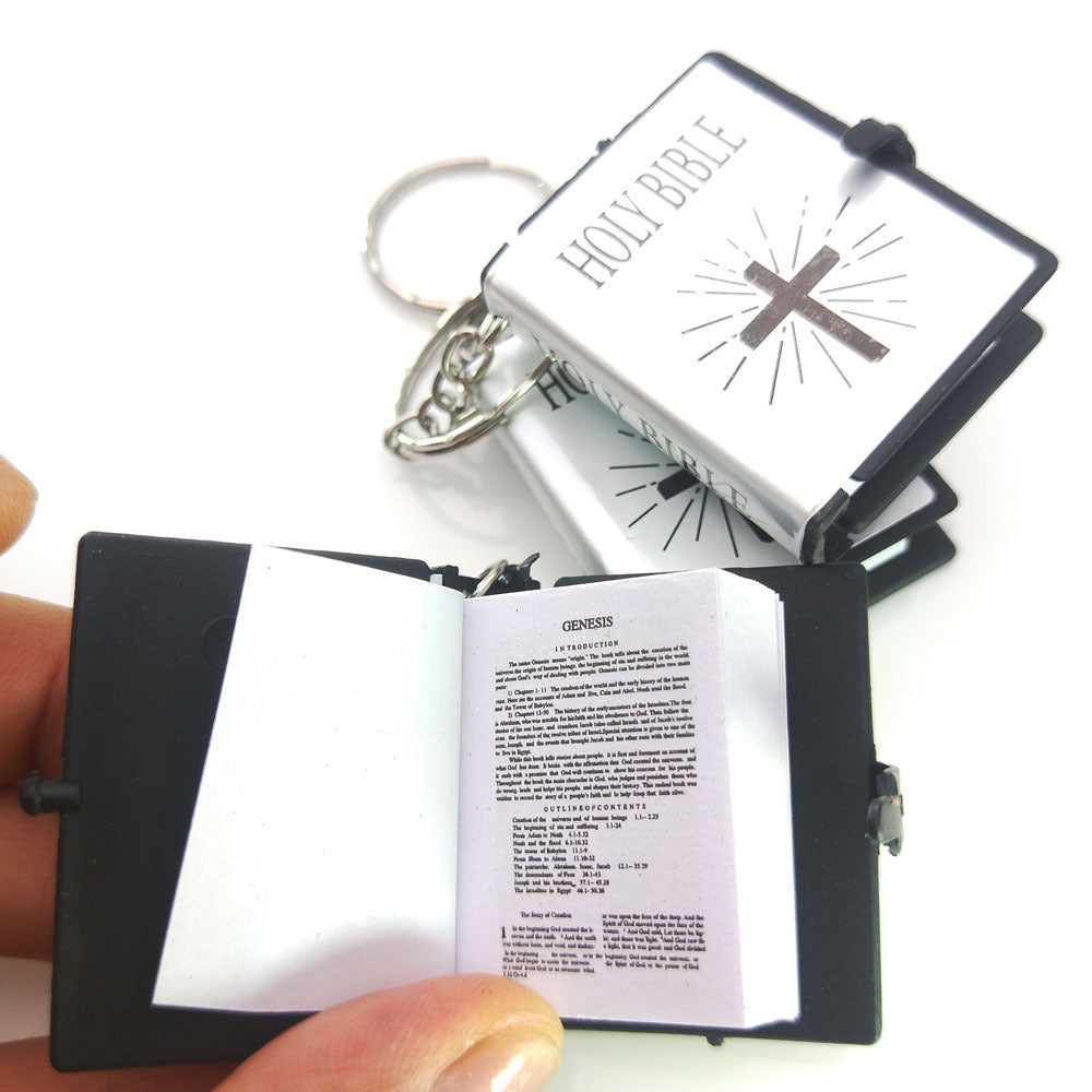 Mini English HOLY BIBLE Key Chains Real Paper Readable Bible Christian Keyrings Car Key Chains Bag Ornaments Religious Jewelr