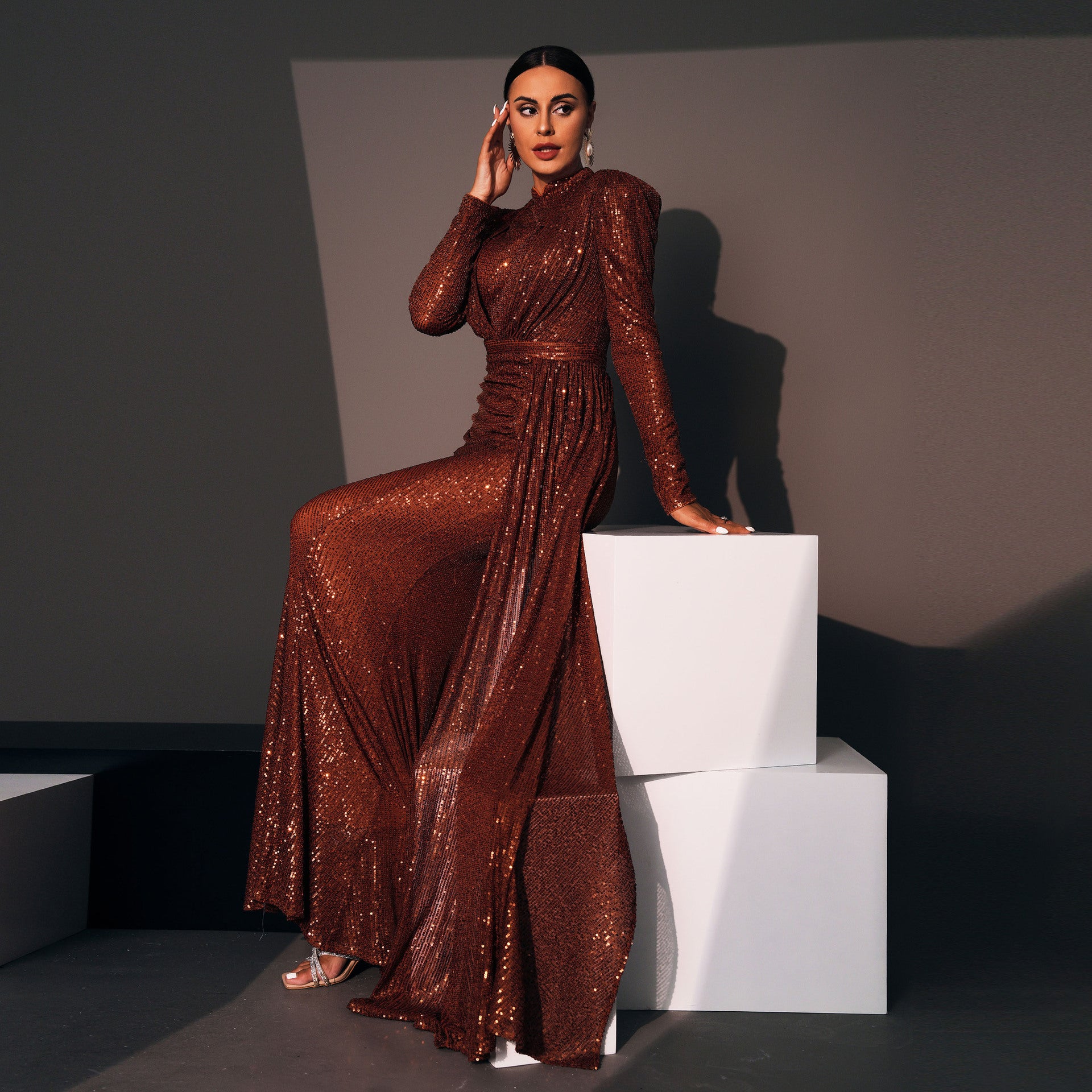 Long Sleeve Round Neck Sexy Slim Long Sequined Banquet Dress ebd8f249 3241 498b b8c7 e24fc192ca85