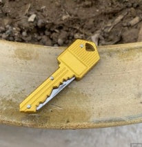 Mini EDC Multi-function Key Knife Pendant ee8dc3b1 fdae 4afc b680 5dd786dc5fbc