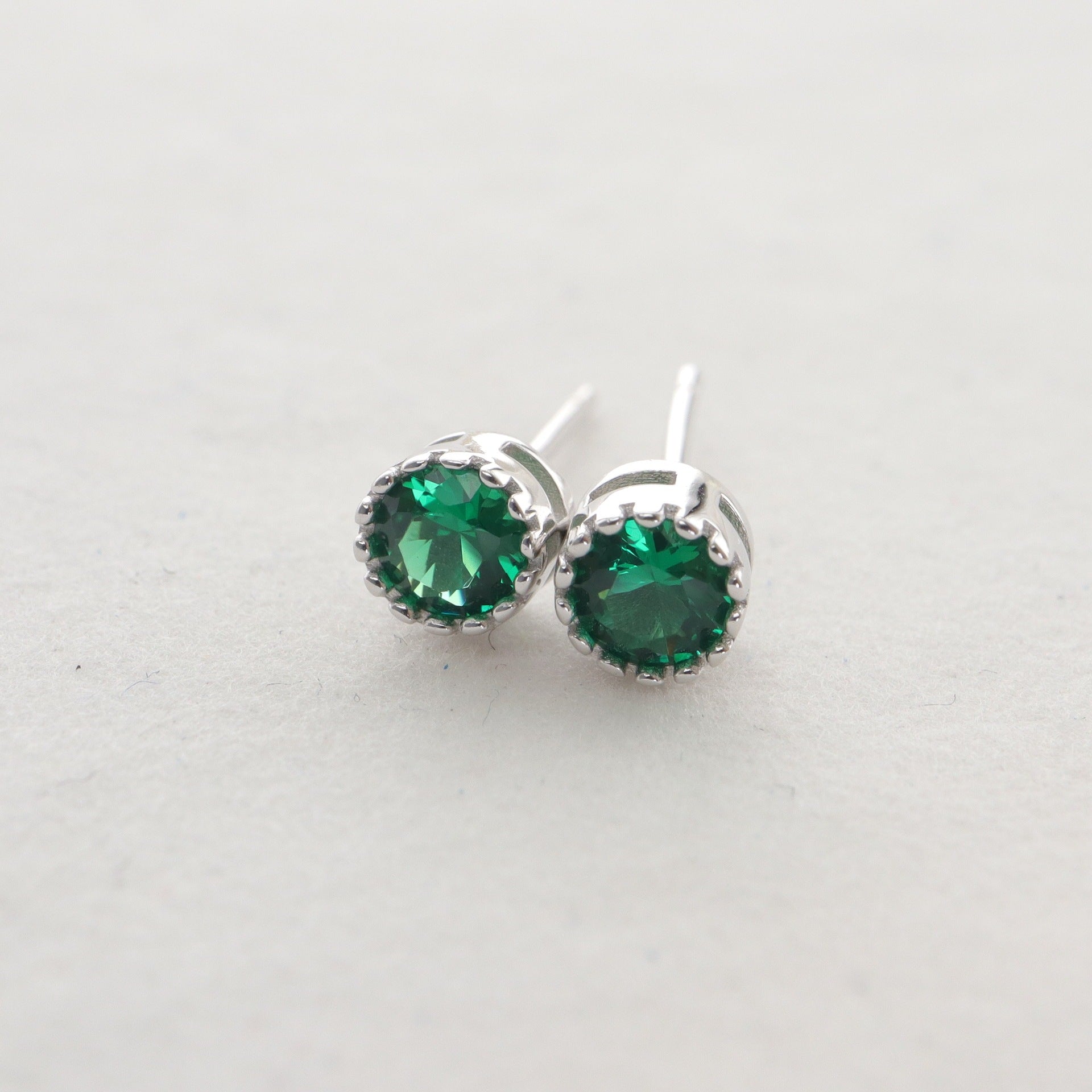 S925 Silver Multi-color Diamond Stud Earrings Single Rhinestone Earrings ee9293e9 e052 482e 9412 4b532f339c84