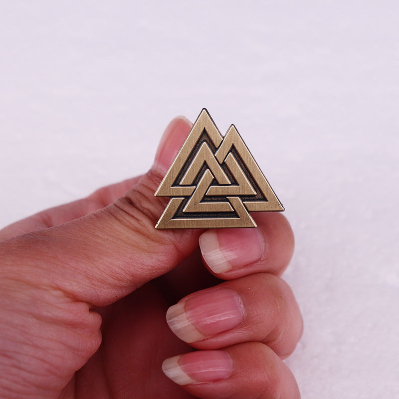 Fashion Personality Triangle Symbol Brooch ef79d4ff 0256 424c a0e2 a0db4a5b7b59