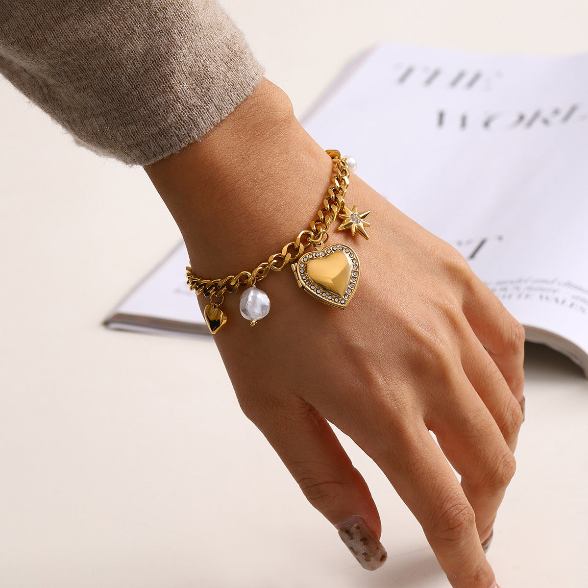 Love Chain Bracelet Fashion Titanium Steel Pearl Bow Bracelet