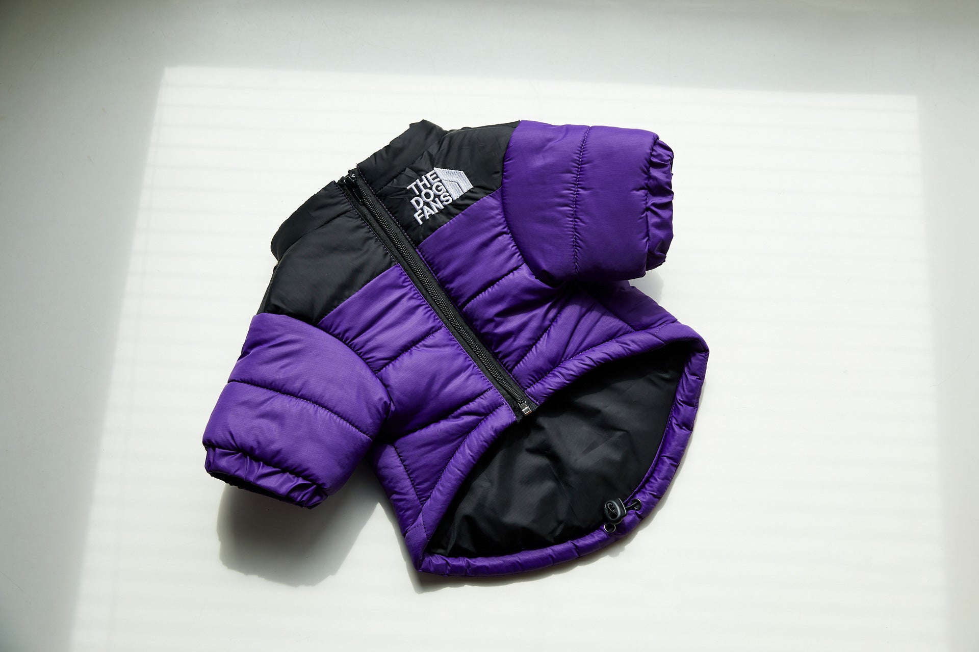 Windproof And Rainproof Dog Winter Warm Pet Cotton-padded Clothes f093f834 4d6f 43ff b02b e859fe7e612f