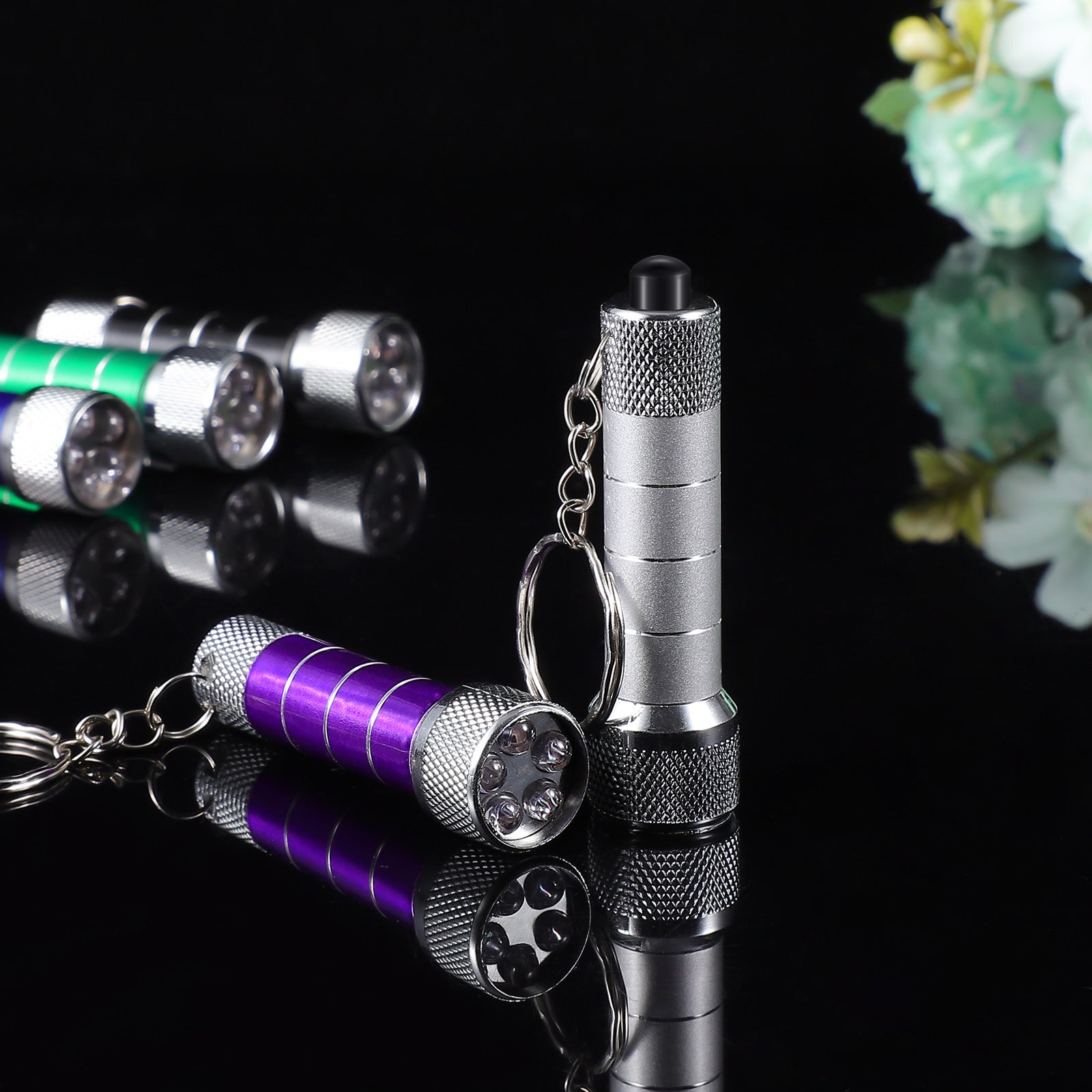 Mini Keychain Light Emergency Night Light Camping Flashlight Portable LED Torch Aluminum Keyring f0ab6929 de04 4f10 91c4 3a7b