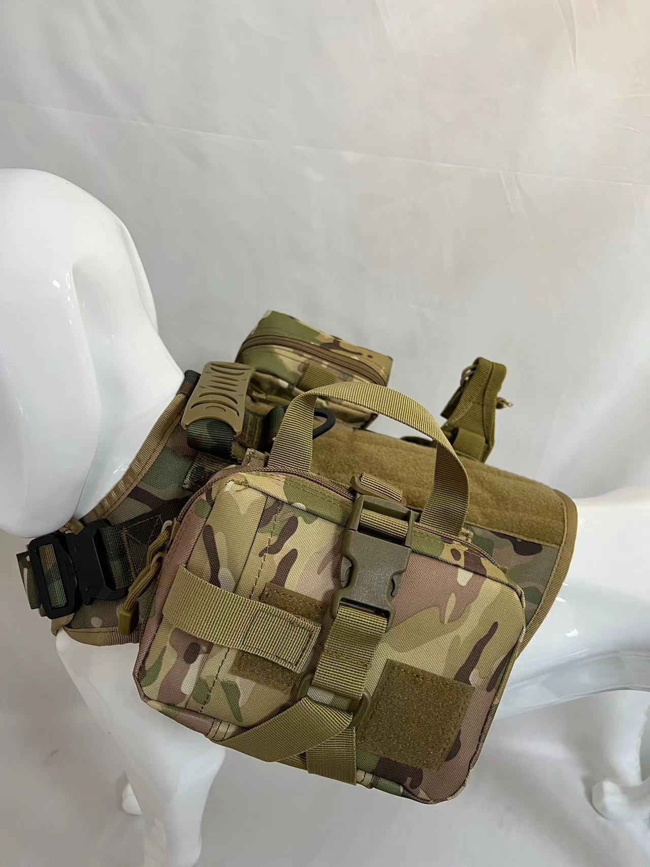 Outdoor Multifunctional Water Bottle Pouch Vest Dog Clothes Suit f230ed26 13e3 4a60 93d9 58040c2d3d61