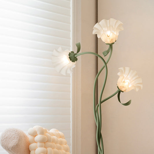 Cream Style Floor Lamp Living Room French Pastoral Bedroom Atmosphere Flower Lamp f2cefd69 574c 443e b456 6db520635077