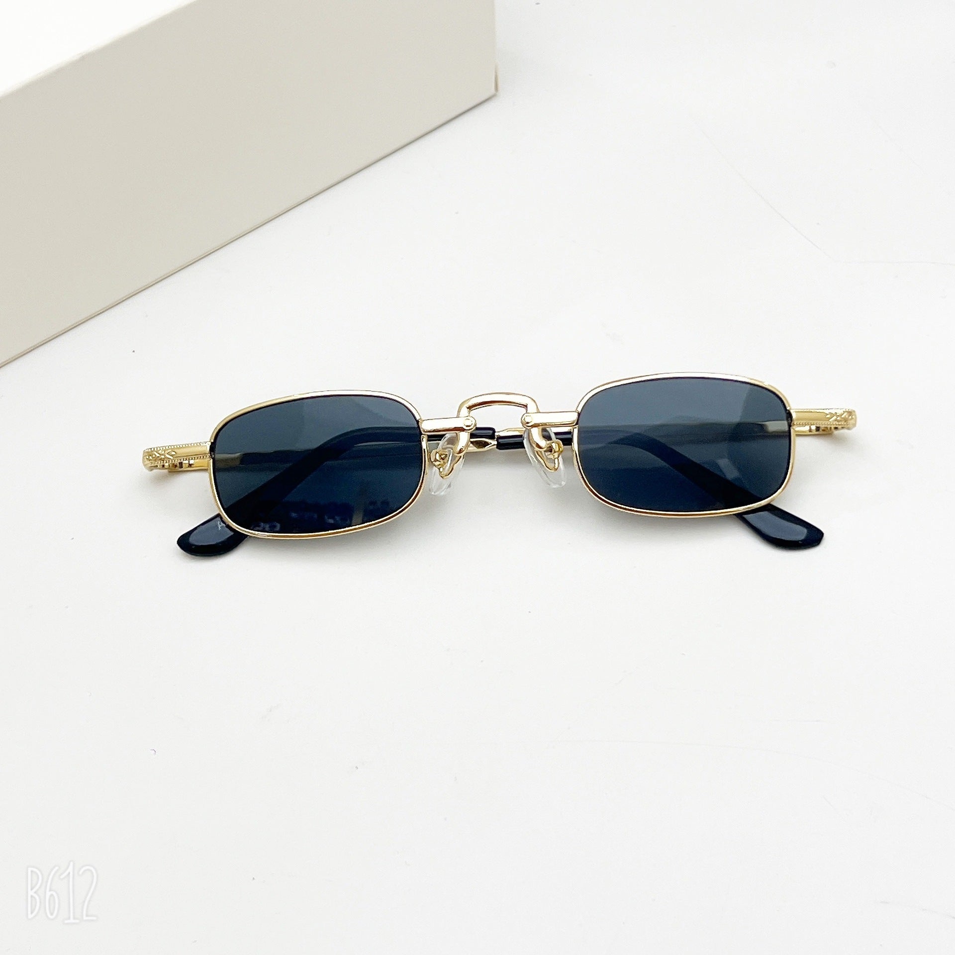 Retro Hip Hop Sunglasses Trend f3b85c7d 59bf 4752 976c 0191a10bd539