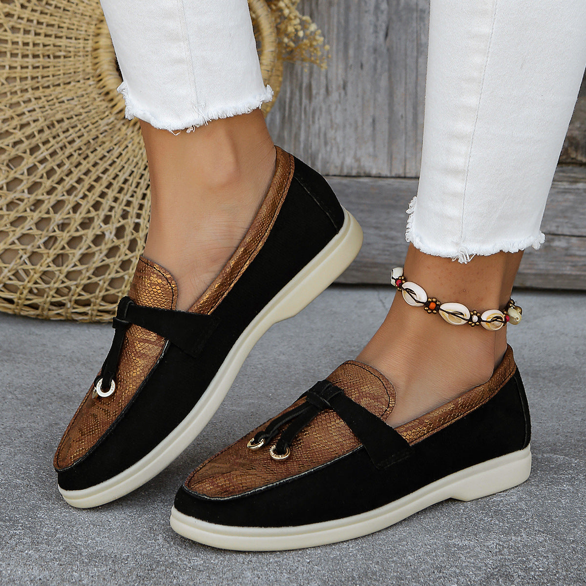 Plus Size Women's Flat Casual Shoes f4ca6c8a 65f9 439f 96fd 641d4da45beb