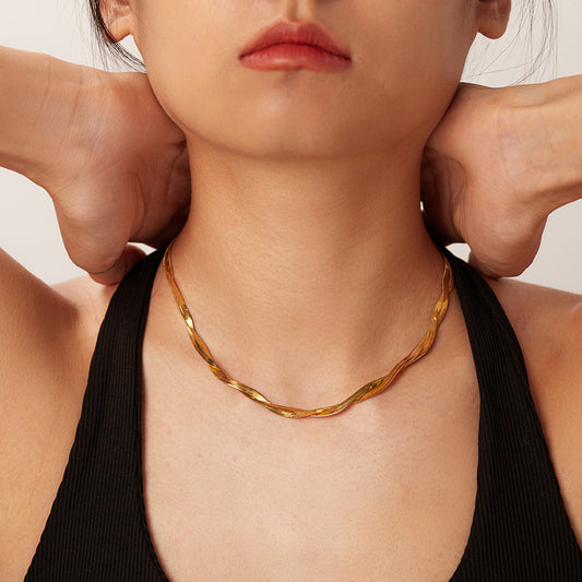 Lysa Twisted Chain Necklace f6383743 694c 4677 b48d 2f2f17fbd5f8