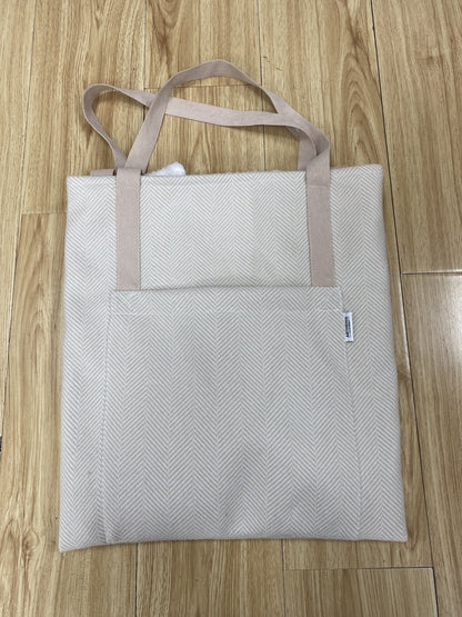 Foldable Picnic Mat Tote Bag With Strap f861c69f 03d0 4f5c b35d 8edab82c524c