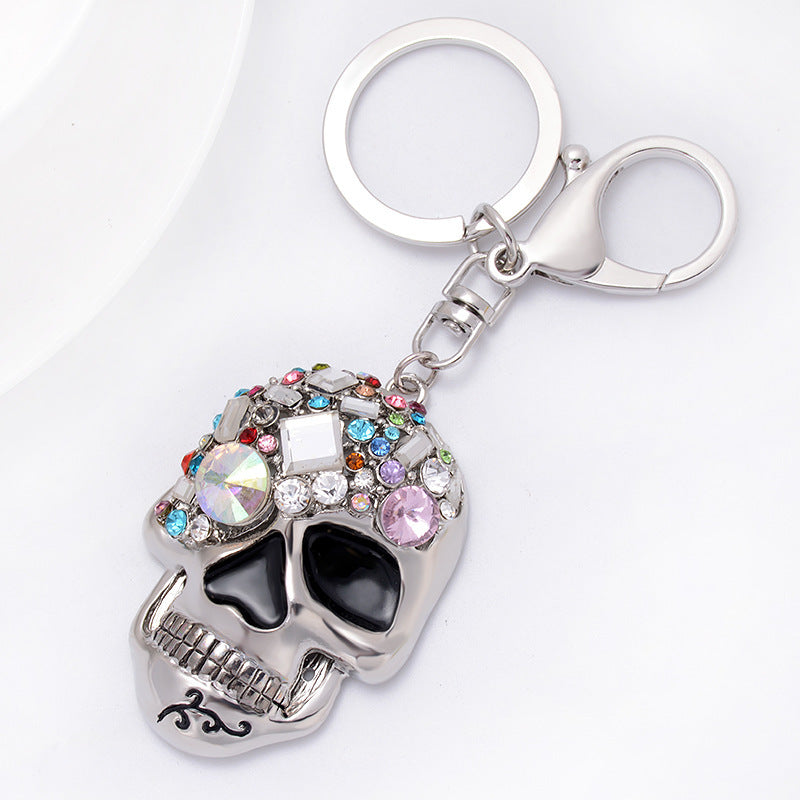 Creative Diamond Skull Metal Keychain Fashion f961ca9c ff85 415f bf31 ad7636725551