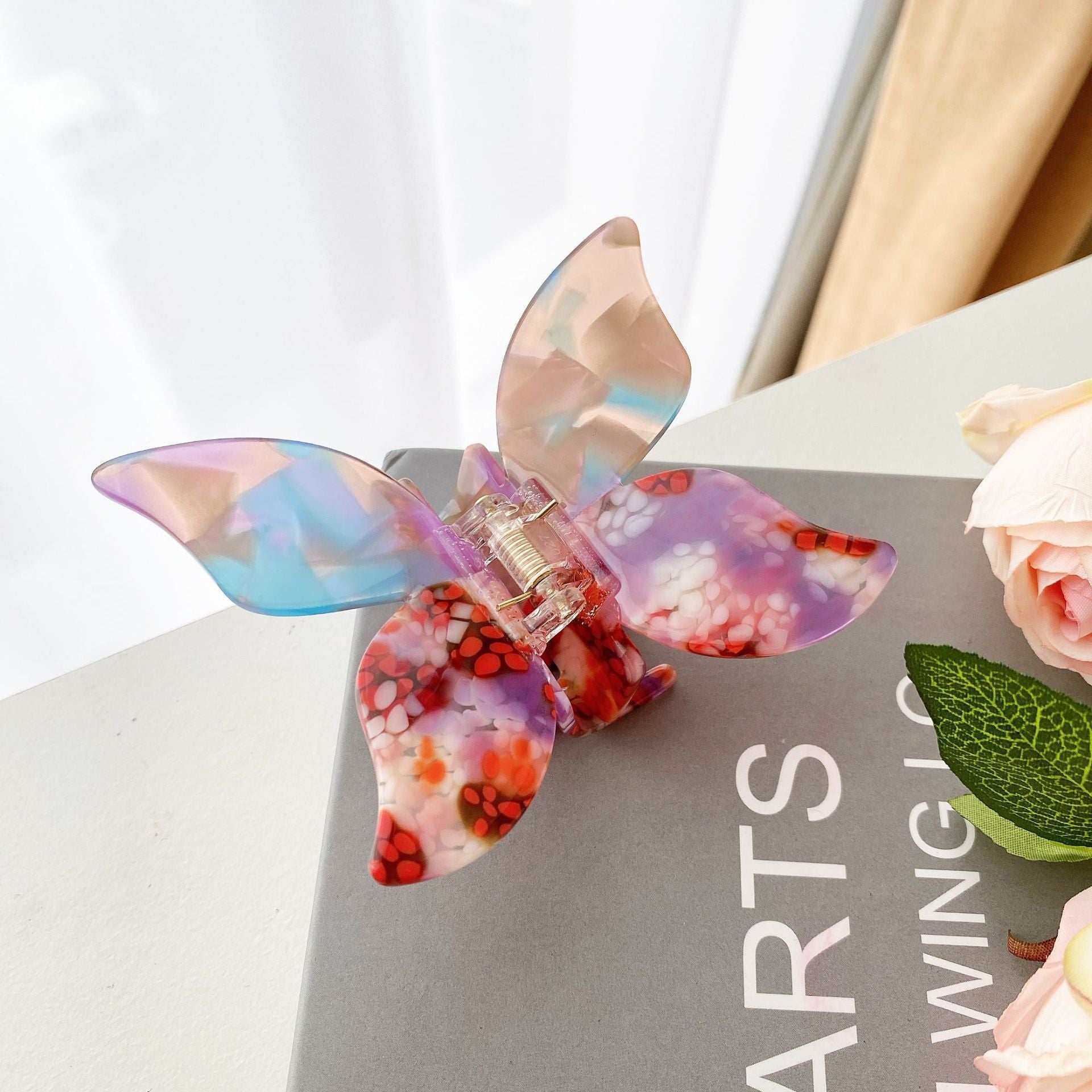 Butterfly Hairpin Girl Clip Back Head Pan fc5ab67f fa54 4a4c a8d4 cf9be5628f7d