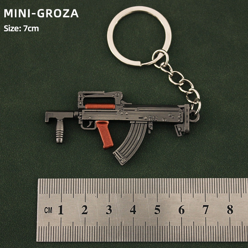 Alloy P92 Model G17 Sand Eagle Left Wheel Keychain fc7f753c 4fd7 481e 8e34 21c4f34306e3