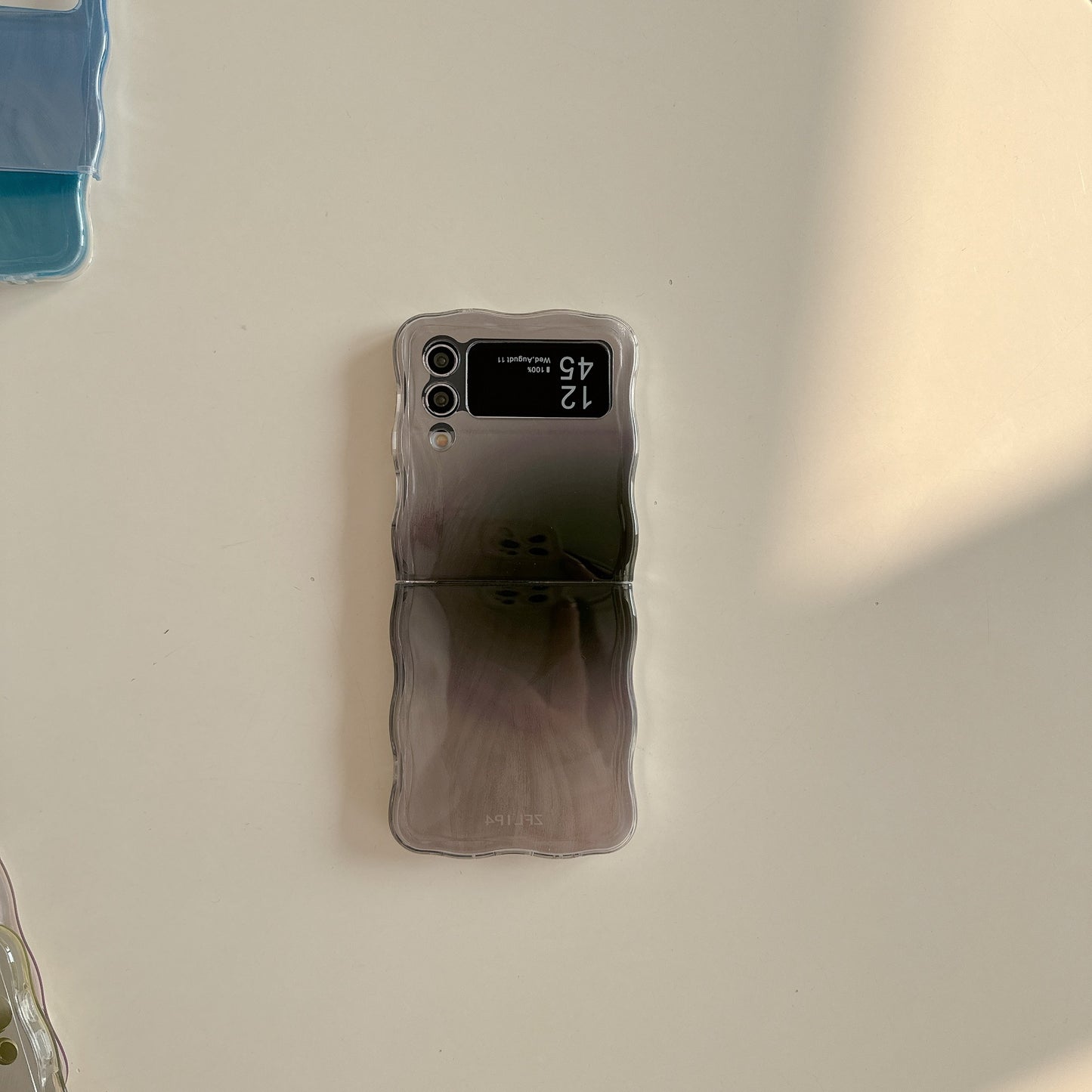 Feather Yarn Gradient Multicolor Zflip6 Folding Phone Case - 图片 9