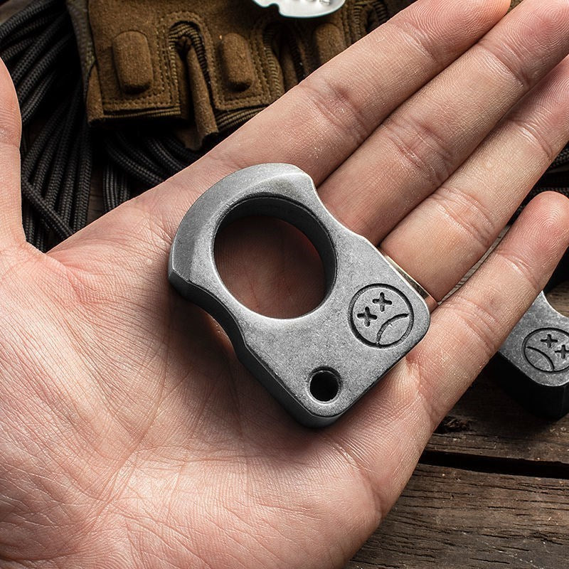 Wild Man Refers To Tiger Survival Equipment Self-defense Anti-wolf Broken Window Tool fce3e2d9 8d95 4573 980c 924f35e2a14b