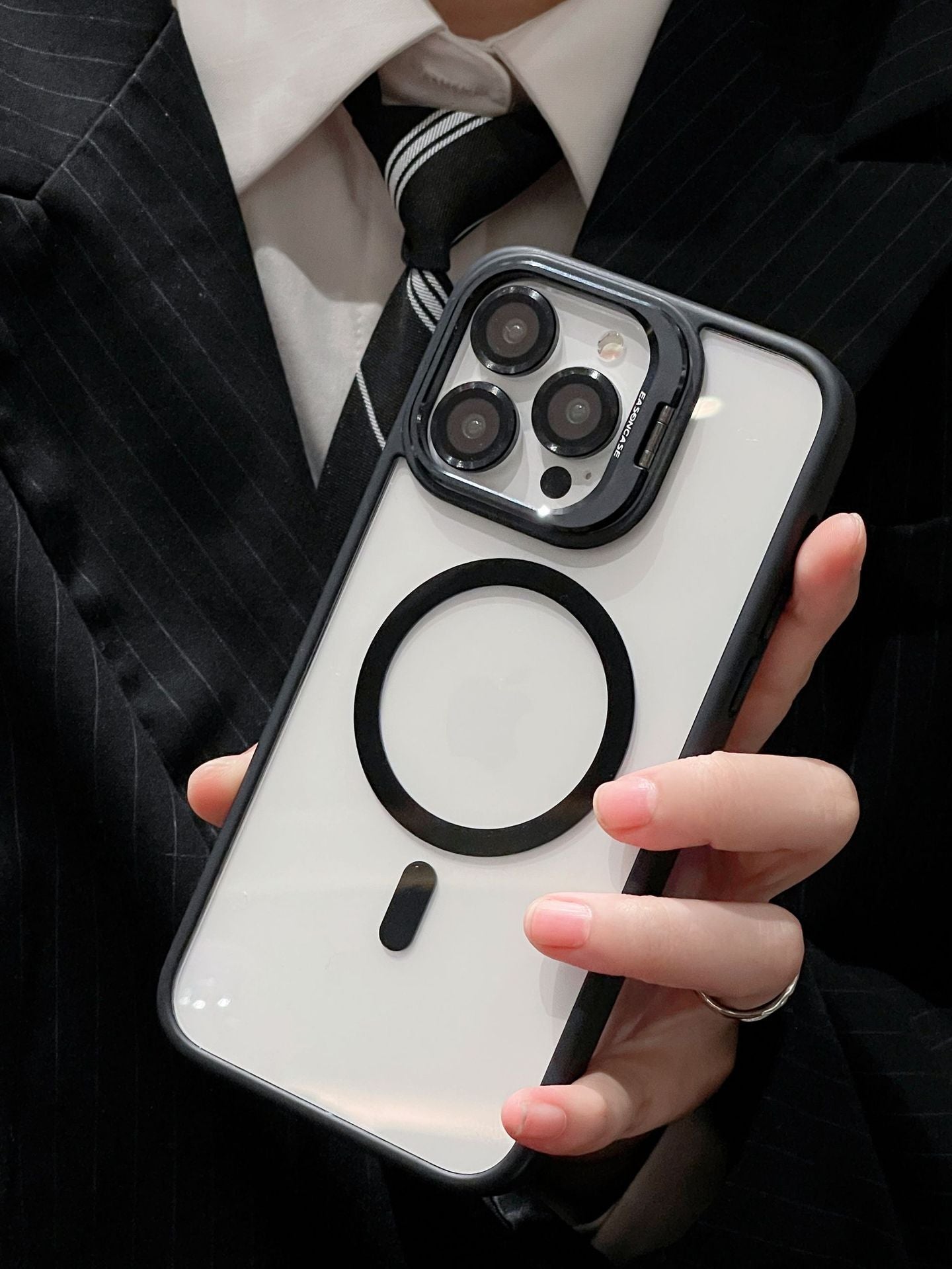 Phone Case Lens Protector Invisible Bracket With Magnetic Suction - 图片 4