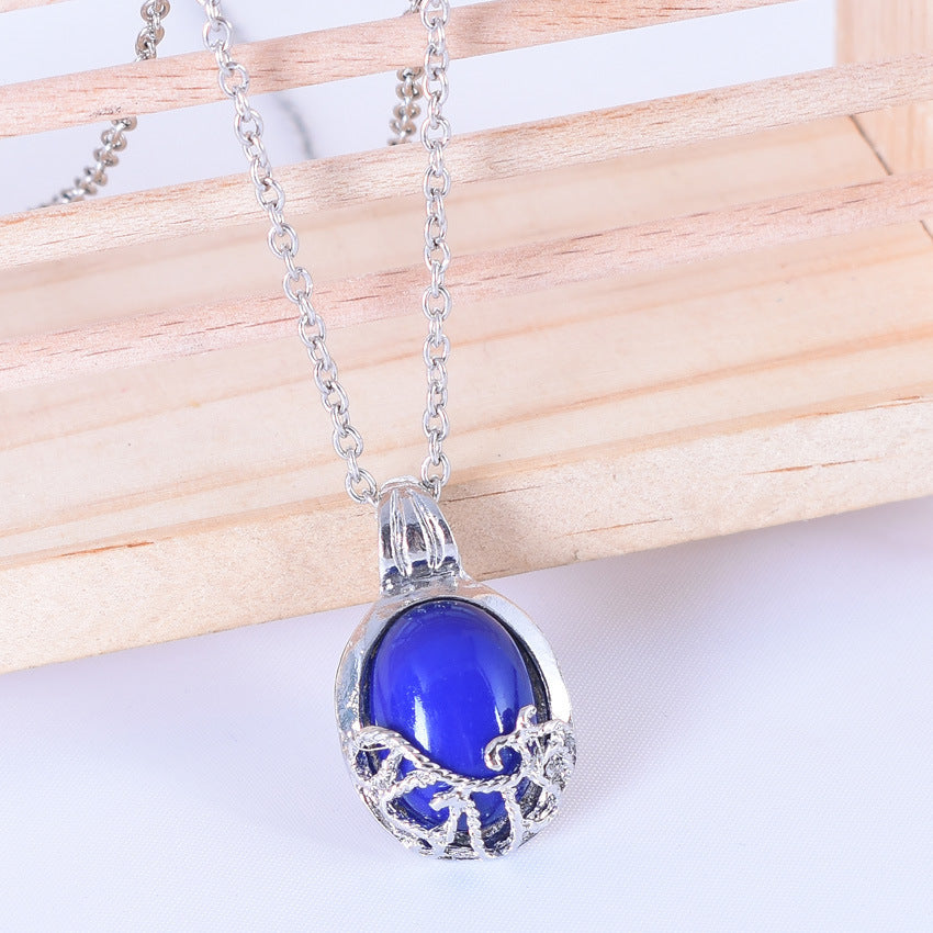 Fashion Hollow Heart Crystal Necklace fe6f6e44 72ed 4f2e 9958 b7301a1b747e
