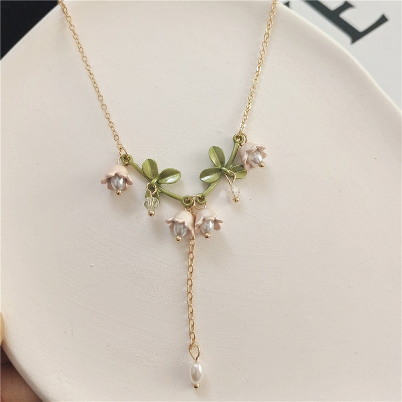 Women's Fashion Simple Bell Orchid Shape Pearl Pendant Necklace feae7472 5ee8 4036 ae4e 6b4bf1a2816d