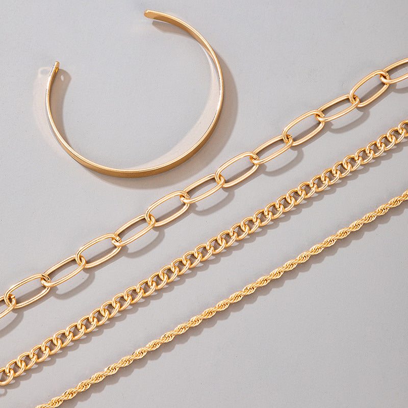 Exaggerated And Minimalist Gold Thick Chain Bracelet Set Of Four Pieces ffeef04a 9a54 495d 8ba3 fe02344ecbb3